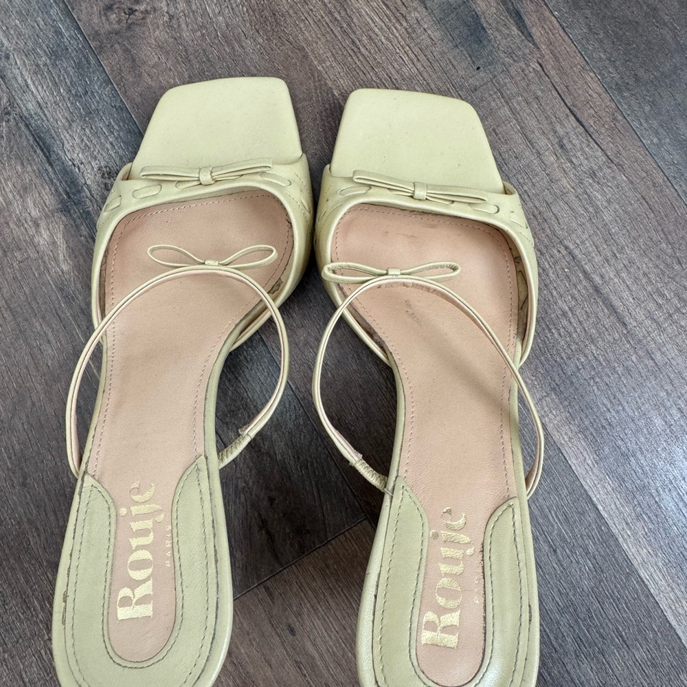 Rouje Women's Beige Sandals